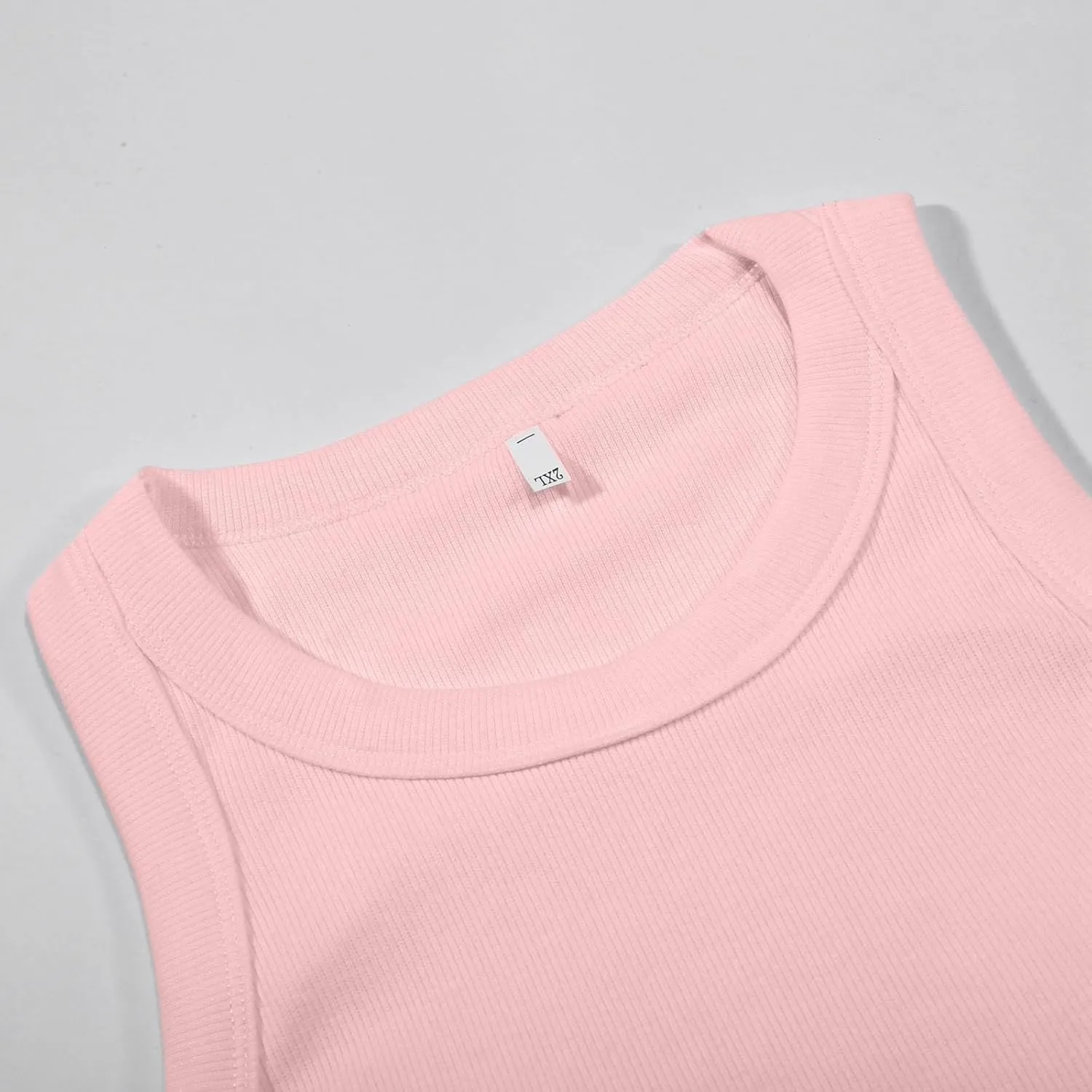 Tank Tops for Women 2025 Built in Shelf Bra Spaghetti Strap Summer Camisole U Neck Slim Fit Ribbed Sleeveless Shirts